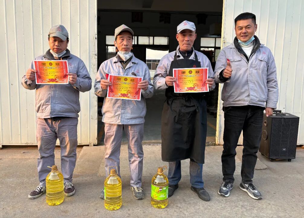 湖北昌利焊接車間開口崗位技能競(jìng)賽落幕，誰(shuí)是“最強(qiáng)開口手？”
